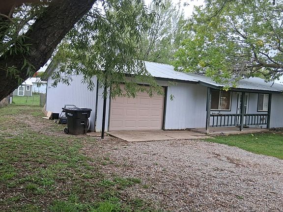 3rd image of 1306 Juniper St