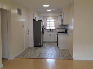 196 Lake Shore Rd #4, Brighton, MA 02135