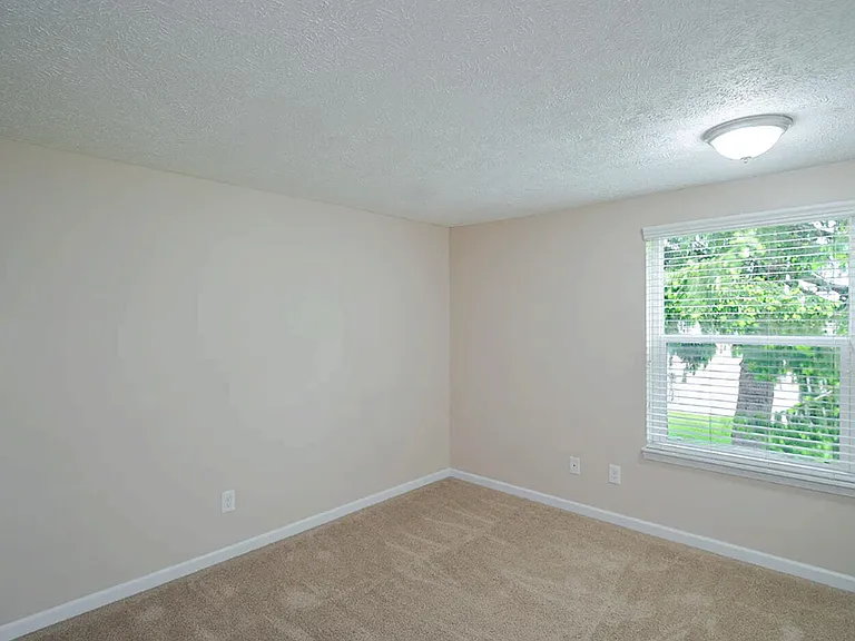 6113 Scotmar Dr — Photo 20