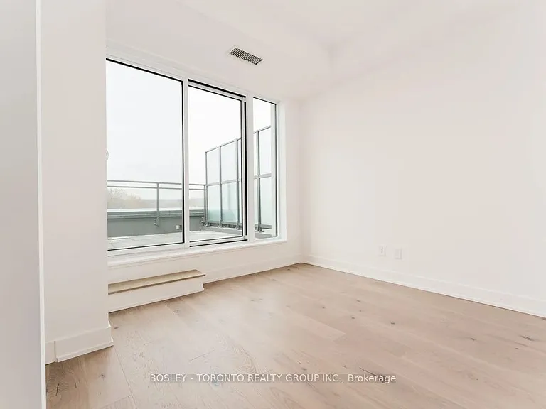 1285 Queen St E #504 — Photo 2