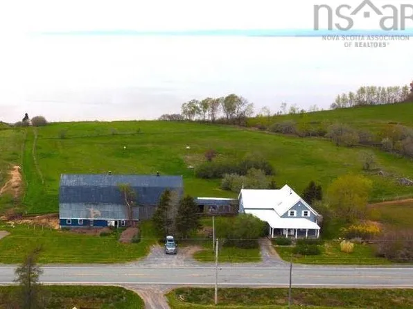 2621 Highway 215, Moose Brook, NS B0N 2R0