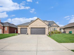 56627 Ruby Dr, Macomb, MI