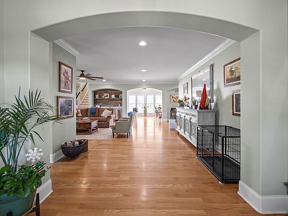 3rd image of 530 Alston Chapel Rd