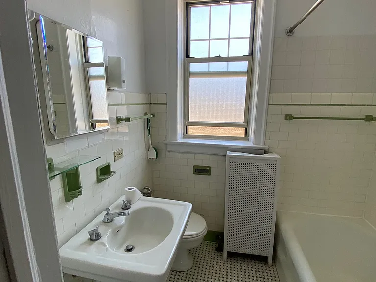 909 Elmwood Ave #3 — Photo 12
