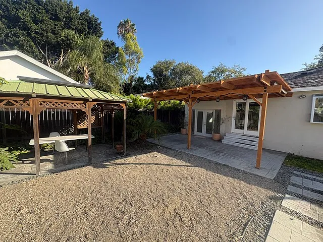 223 Lillian Pl — Photo 13