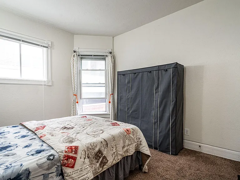 1627 N Farwell Ave #A — Photo 12