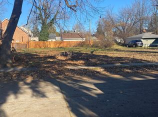 15223 Maplewood Ave, Eastpointe, MI 48021