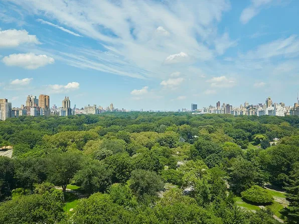 150 Central Park S #1701, Manhattan, NY 10019