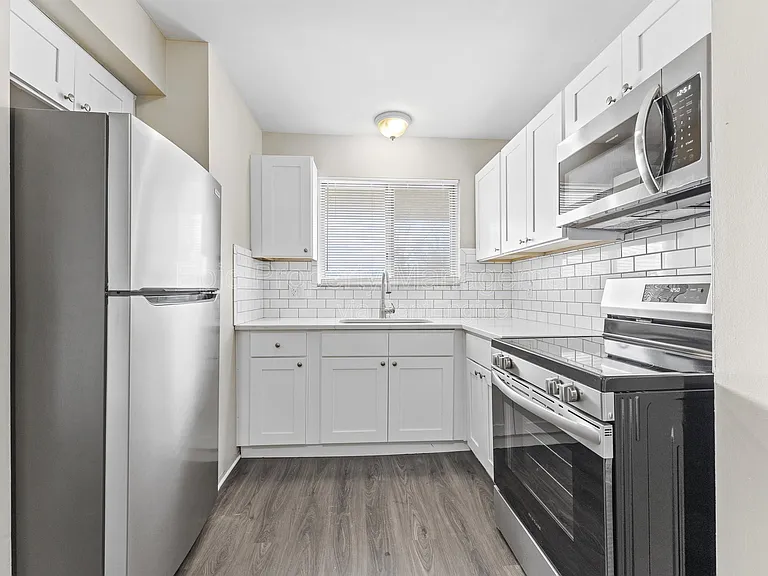 4064 Columbus St #6 — Photo 1