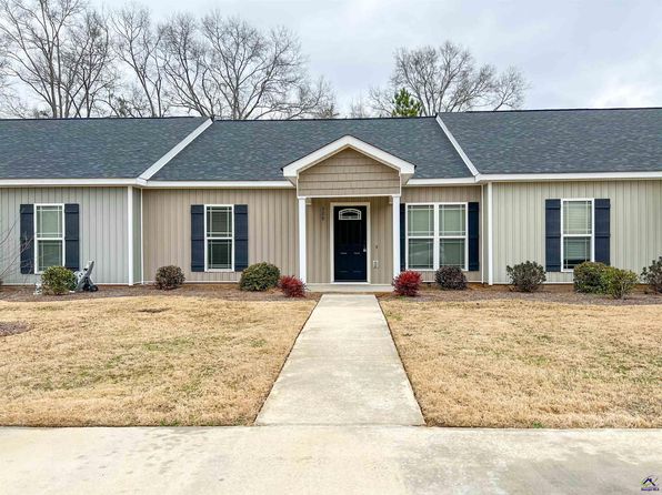 121 Washington Place Dr