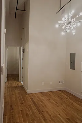 Rented by Manhattan Management LLC | media 92