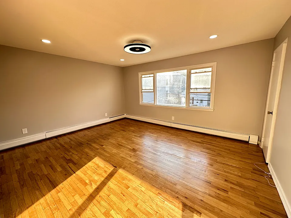 140 Prospect Ave #2