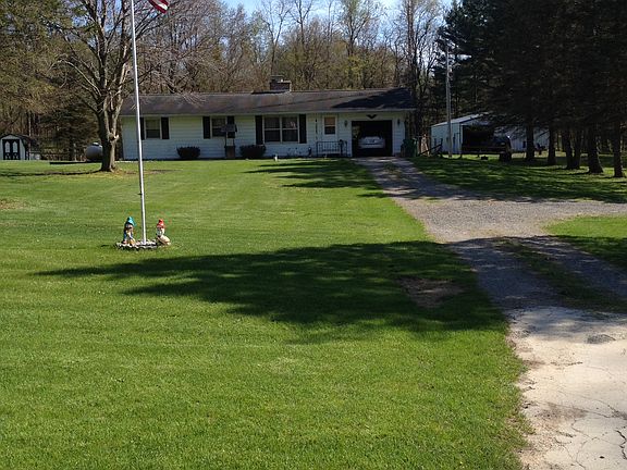 3rd image of 27535 Coulter St