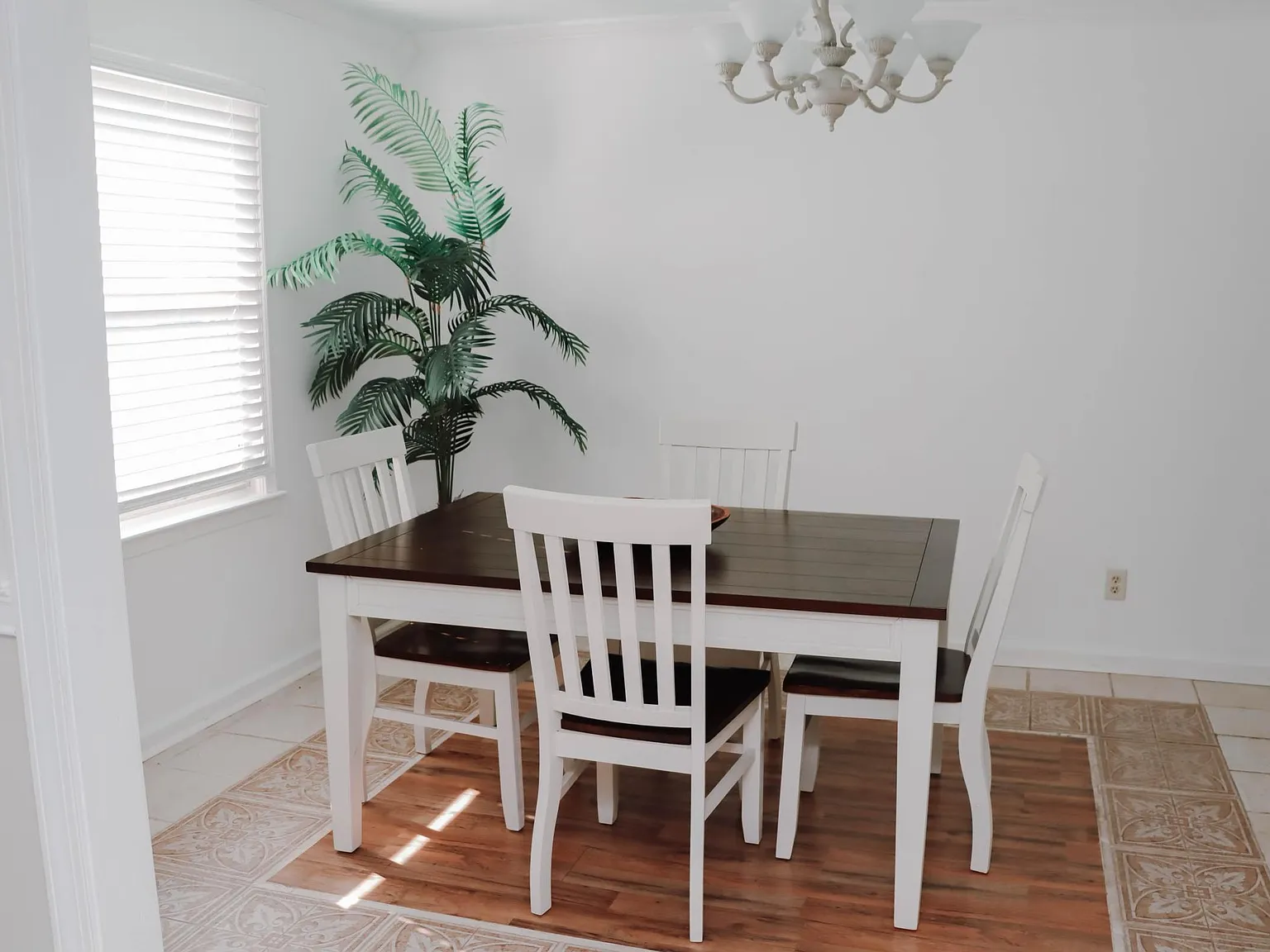 4 bed, 1861 sqft, $2,950 — Photo 4