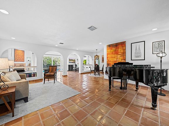 4th image of 1732 NE 36th Street