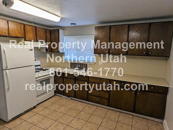 5th image of 1525 Marilyn Dr APT B