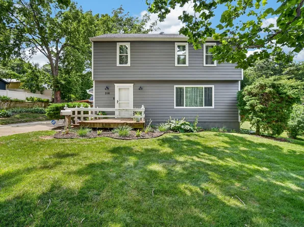 216 SW 39th St, Des Moines, IA 50312