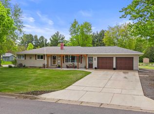 1651 4th St, Port Edwards, WI 54469