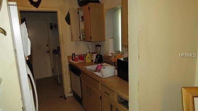 2nd image of 5211 Chamberlain St