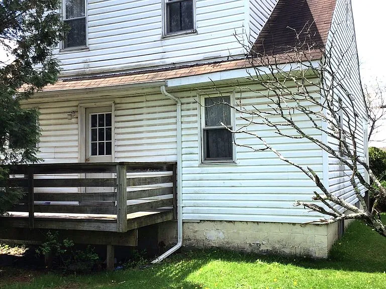 131-135 Munster Rd — Photo 2