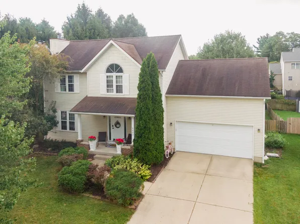 4803 Chasemoor Dr, Portage, MI 49024
