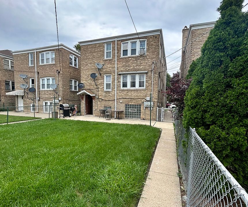 2nd image of 1814 Elmwood Ave