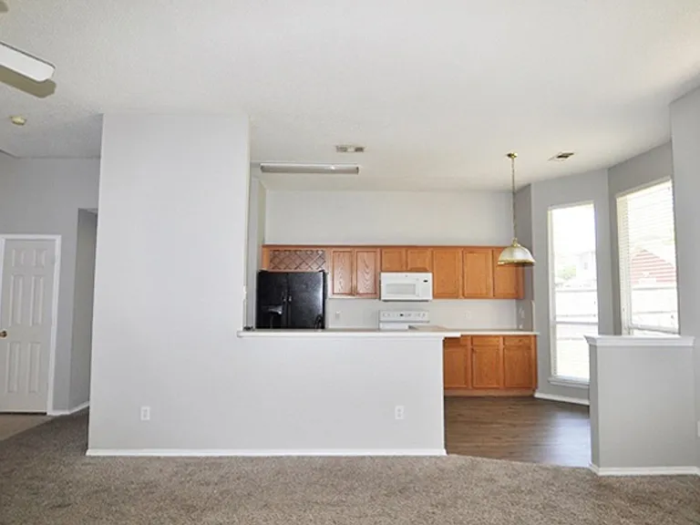 252 Cotton Wood Ct — Photo 17