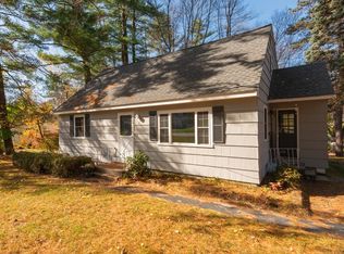 1 Greenock Ln, Nashua, NH 03062