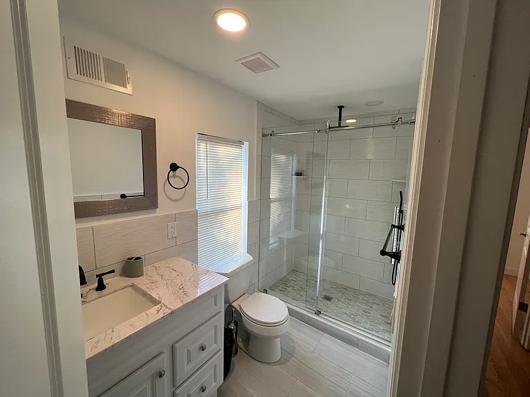 220 Lakeview Ave — Photo 9