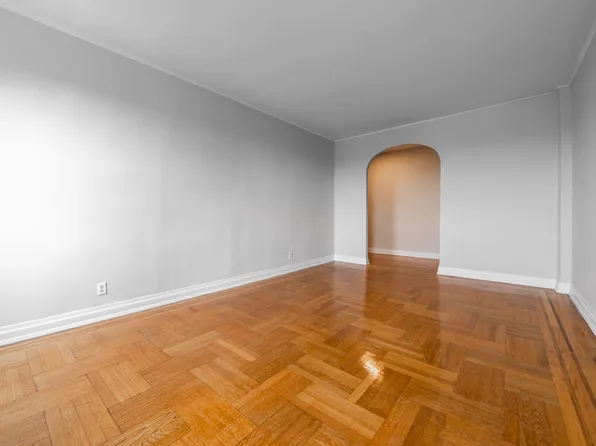 7714 Bay Parkway image 8 of 9