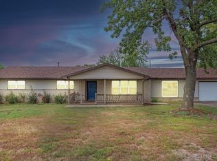 27520 E 705th Rd, Wagoner, OK 74467