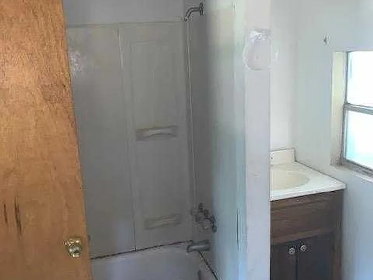6061 Arianna Ln — Photo 5