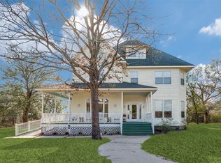 7700 Farm Village Rd, Scurry, TX 75158