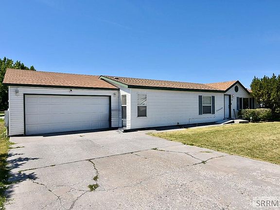 3rd image of 3796 E Greenwillow Ln