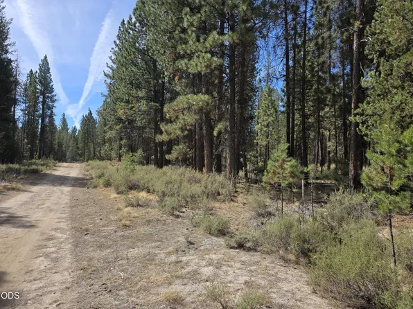50429 Cascade St, La Pine, OR 97739