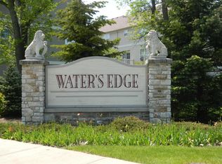 1853 Watercolor Pl, Grayslake, IL 60030