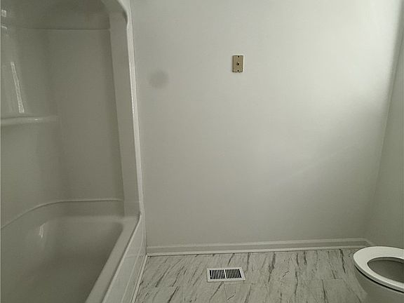 4th image of 311 Dixie Dr