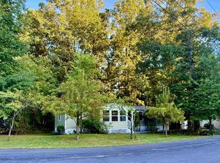 7 Colcord Pond Dr, Exeter, NH 03833