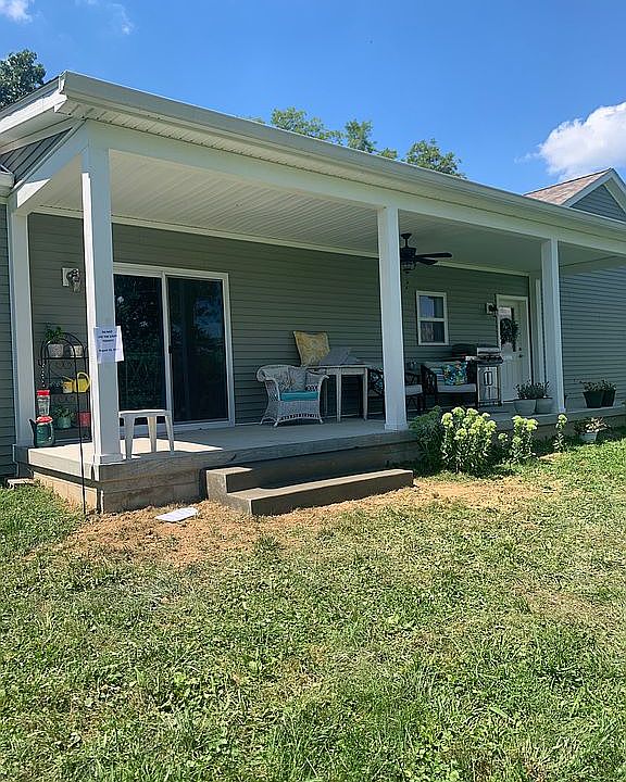 2nd image of 3414 Brock Ln