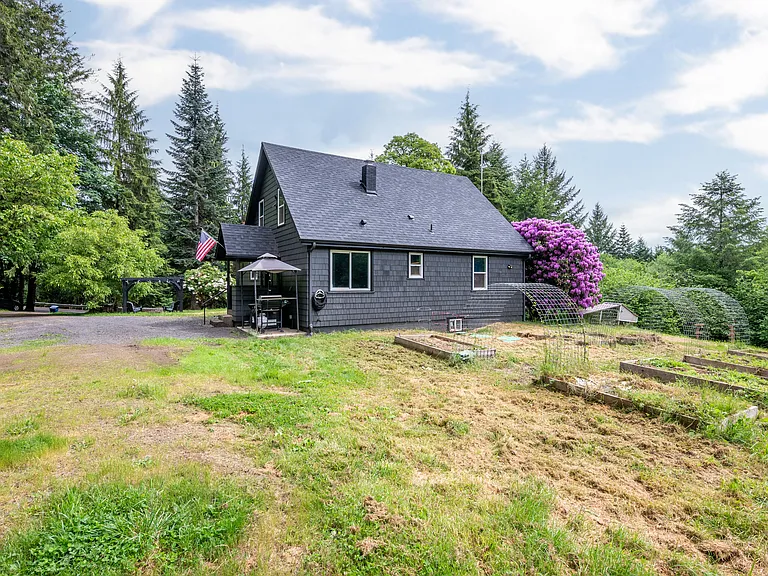 355 Slide Creek Rd — Photo 29