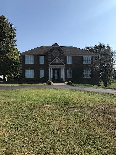 1st image of 833 Country Club Est