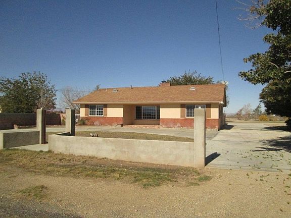 2nd image of 4039 E Avenue L