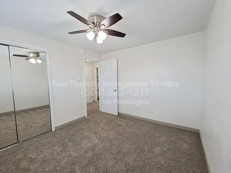 1817 W Cartmell St #206 — Photo 16