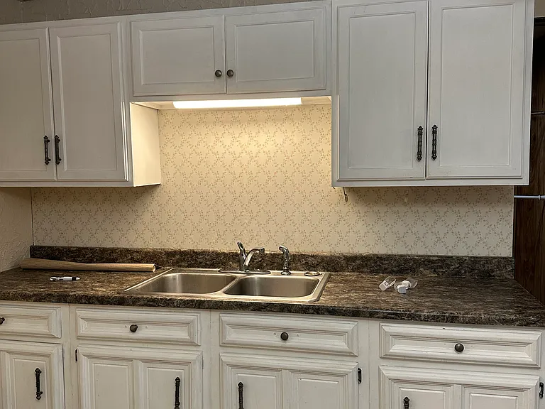 4651 Broadway #1 — Photo 5