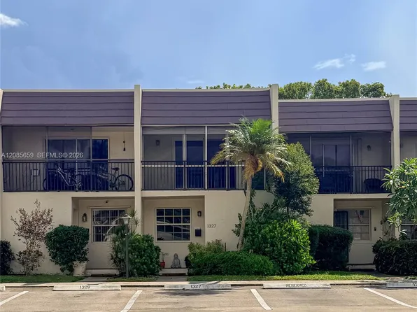 1327 N 15th Ave #22, Hollywood, FL 33020