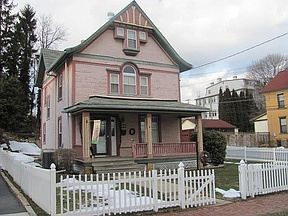 3rd image of 505 W Crawford St