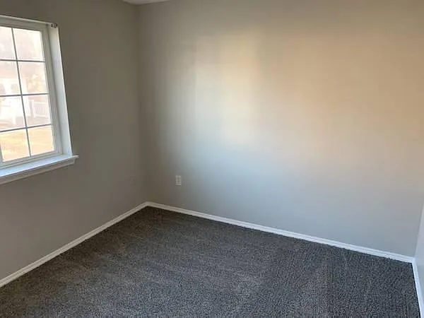 1206 E Poplar St #2 — Photo 4