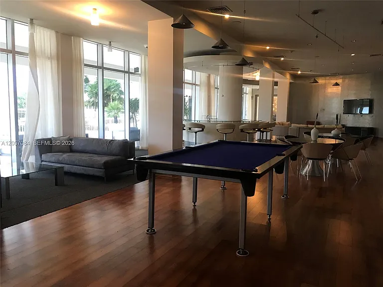10275 Collins Ave #215 — Photo 34