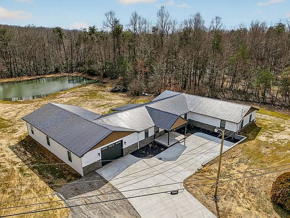 5th image of 365 Spring Haven Ln