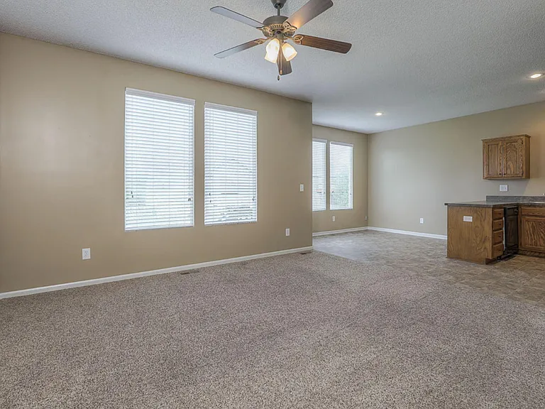 Willow Chase Twin Homes — Photo 35
